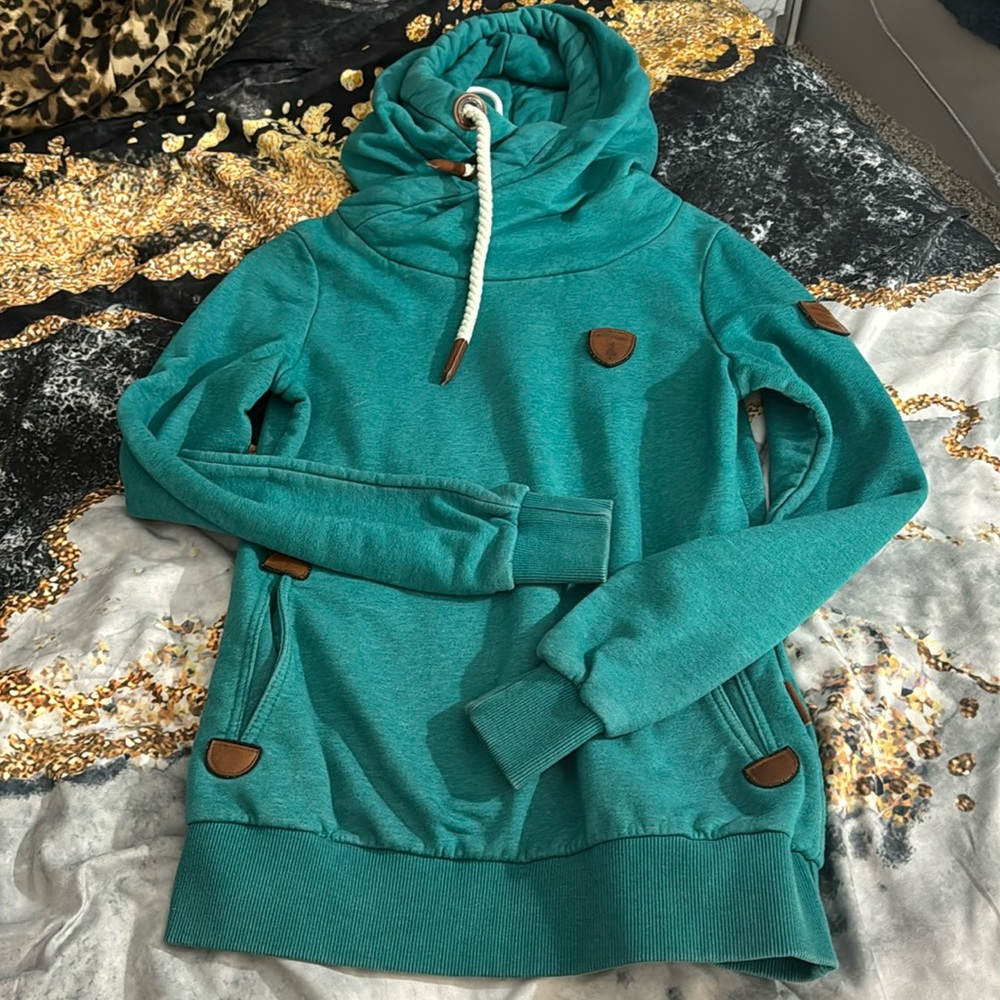 Womens wanakome hoodie small